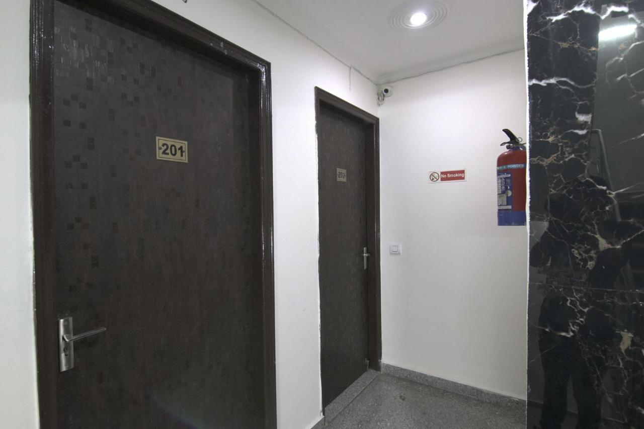 Fabhotel Airport Avalon Near Igi Airport New Delhi Nova Deli Exterior foto